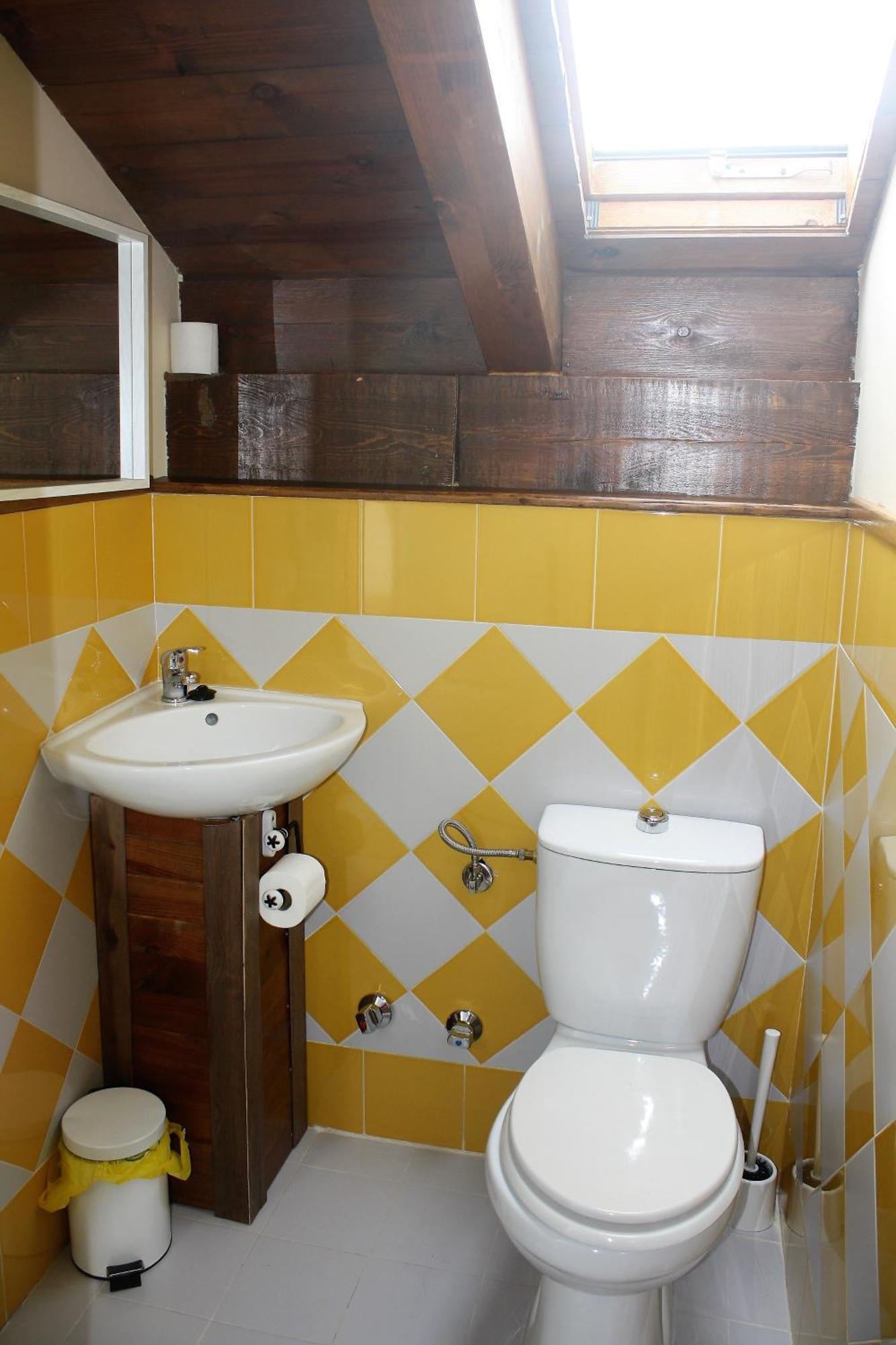 Albergue A'Noguera Castiello de Jaca Εξωτερικό φωτογραφία